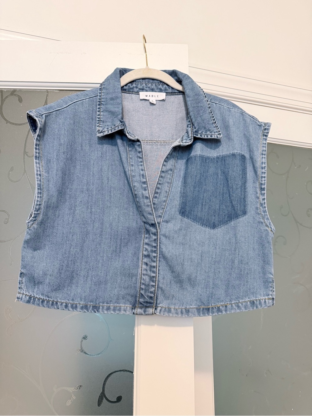 MABLE by Anthropologie Light Blue Sleeveless Denim Crop Shirt